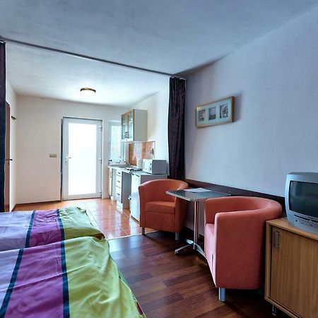 Apartmánový dom RED Podhájska Exterior foto