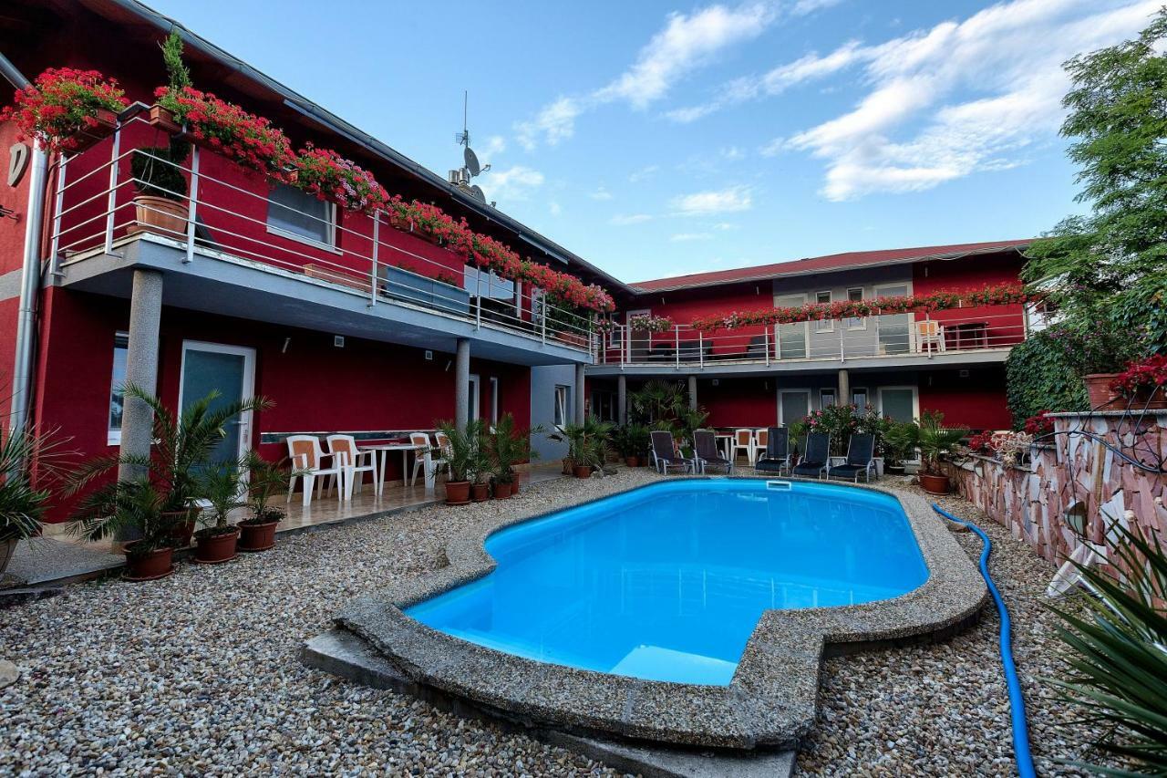Apartmánový dom RED Podhájska Exterior foto