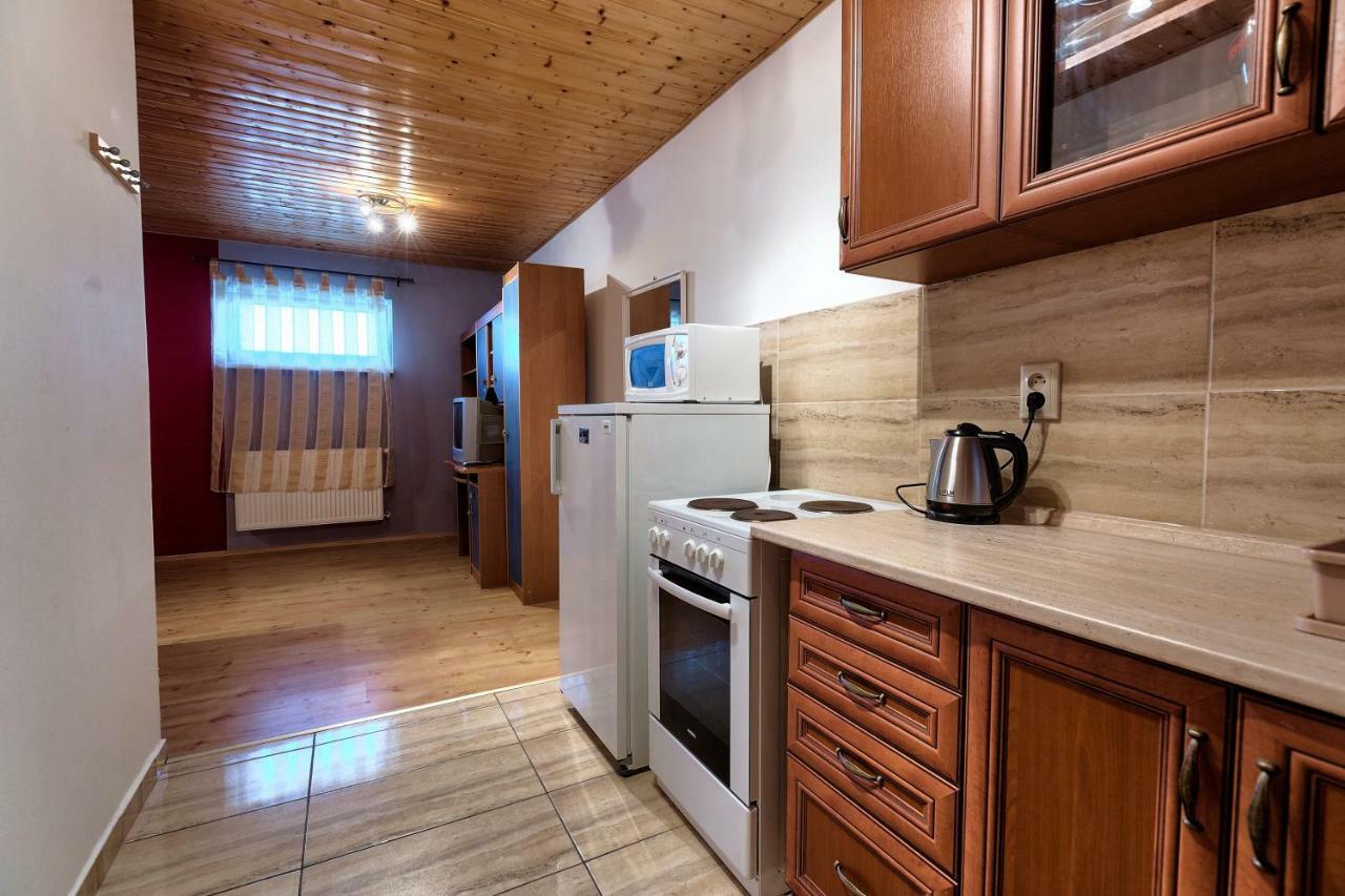 Apartmánový dom RED Podhájska Exterior foto